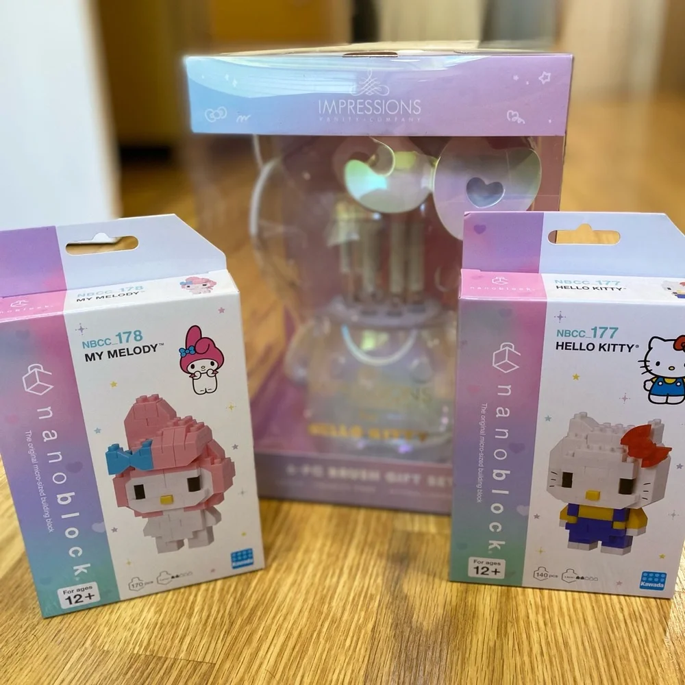 OG Hello Kitty 🐈‍⬛ limited edition Lego figurine NEW in box